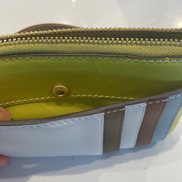 Tory Burch “island chartreuse” colour block wristlet and card holder - Picture 6 of 7